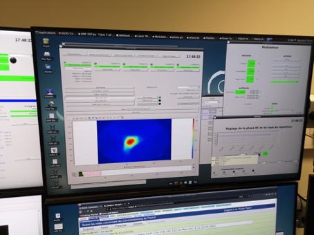 ThomX commissioning starts with a first electron beam